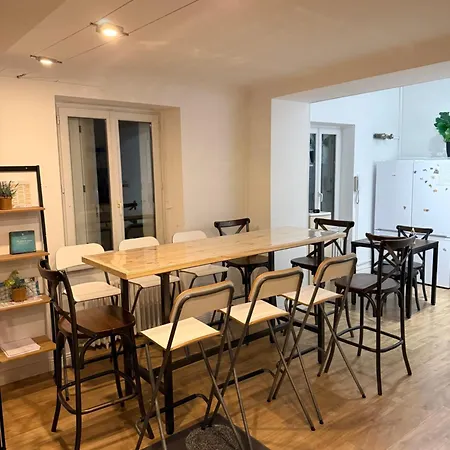 Large Elegant Duplex - 5 Bedroom - Center - Ac *